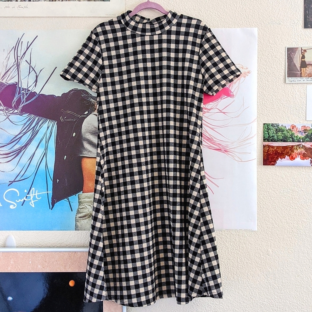 Black/Cream checkered dress, enough about me... Brand
